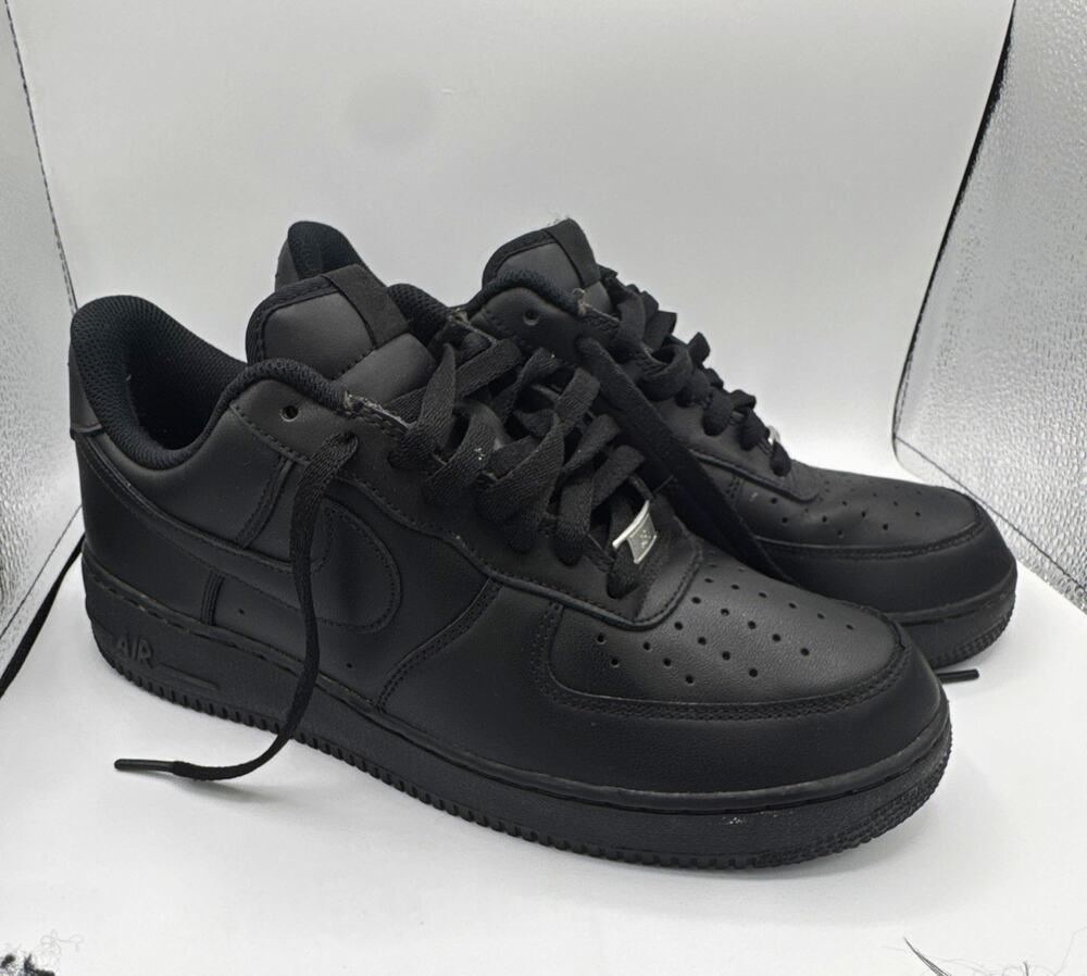 Nike Air Force 1 '07 Low Triple Black Men’s Sneaker US 9.5 CW2288-001